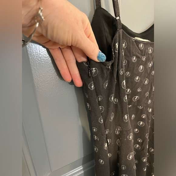 By Junkfood Lighting Dress - Picture 4 of 5